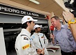 Гран При Бахрейна  2012 г пятница 20 апреля Нараин Картикеян  и  Педро де ла Роса HRT F1 TEAM