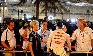 Гран При Абу - Даби  2012 г. Воскресенье 4 ноября гонка Себастьян Феттель Red Bull Racing