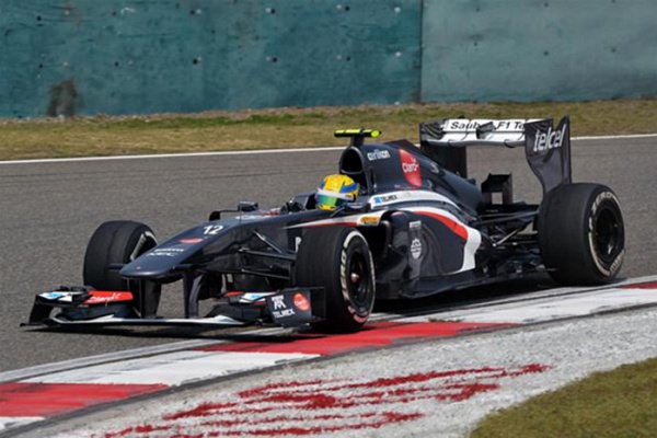 Гран При Китая 2013г. Пятница 12 апреля вторая практика Эстебан Гутьеррес Sauber F1 Team