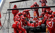Гран При Германии 2011г Воскресенье Фелипе Масса Scuderia Ferrari Marlboro пит стоп