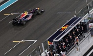 Гран При Абу- Даби 2011г Воскресенье гонка Марк Уэббер Red Bull Racing 