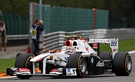 Гран При Бельгии 2011г воскресенье гонка Sauber F1 Team Серхио Перес  и  Marussia Virgin Racing  Жером Д’Амброзио    