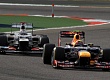 Гран При Бахрейна  2012 г  воскресенье 22  апреля Марк Уэббер Red Bull Racing и Камуи Кобаяси Sauber F1 Team