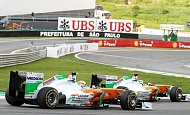 Гран При Бразилии 2011г Воскресенье Адриан Сутиль  и Пол ди Реста Force India F1 Team